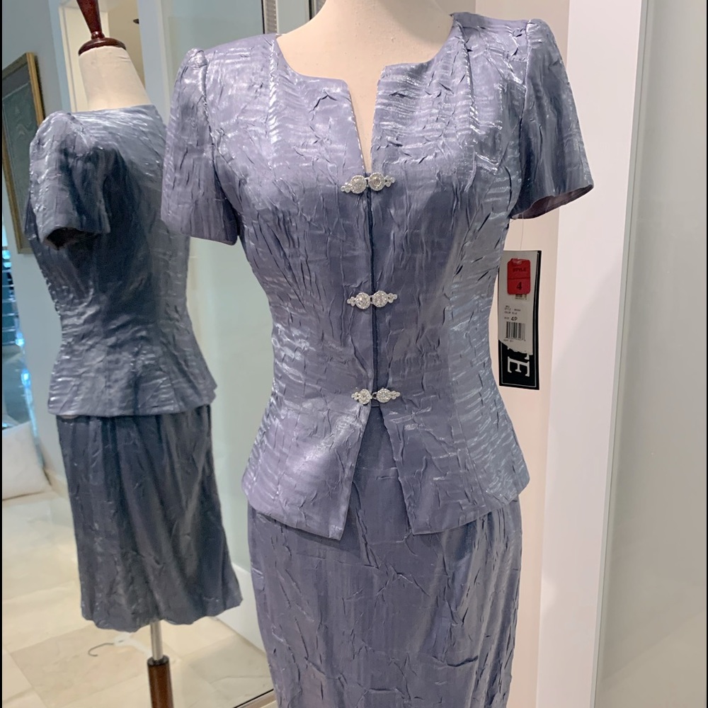 Alex evenings crushed satin suit set NWT